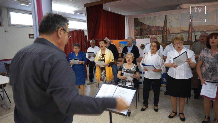 "La chanson des mézois" par le club de la joie de vivre