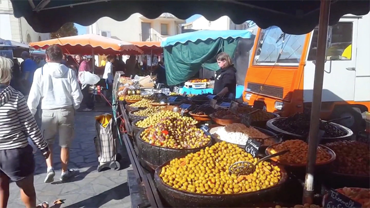 Petit tour du marché de Mèze