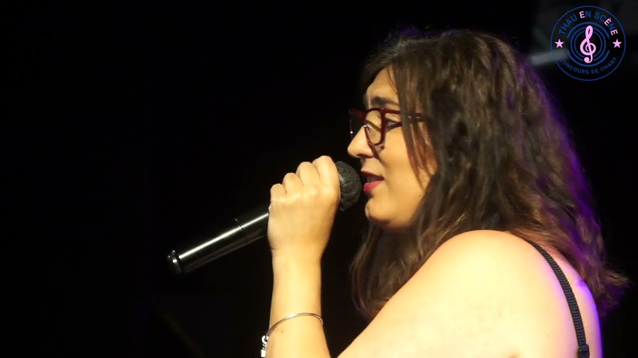 Thau en Scène 2023 - Virginie interprète "les adieux d'un sex symbol" de Starmania